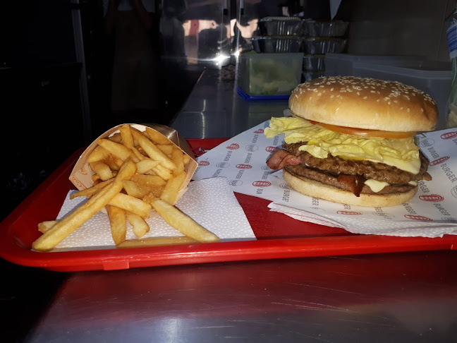 Cra. 8g #165-09, Bogotá