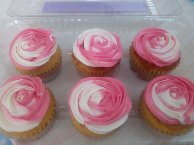 Comentarii opinii despre Cupcakeshouse