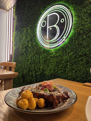 Opinii despre Brutal în Zipaquirá - Gastronomía y hostelería