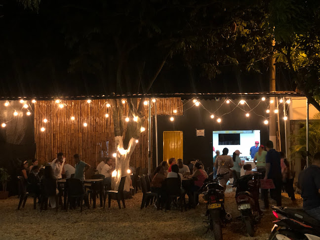 Opinii despre Maxi Shen Long în Cereté - Gastronomía y hostelería