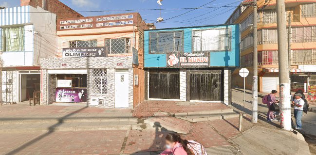 El Mundo Del Tamal Y La Lechona