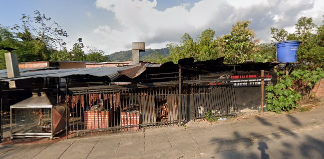 La Charaleña Parrilla & Guarapo