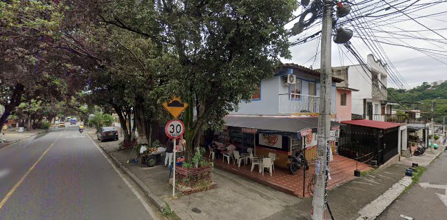 Opinii despre Comidas rapidas guaros burger în Floridablanca - Gastronomía y hostelería